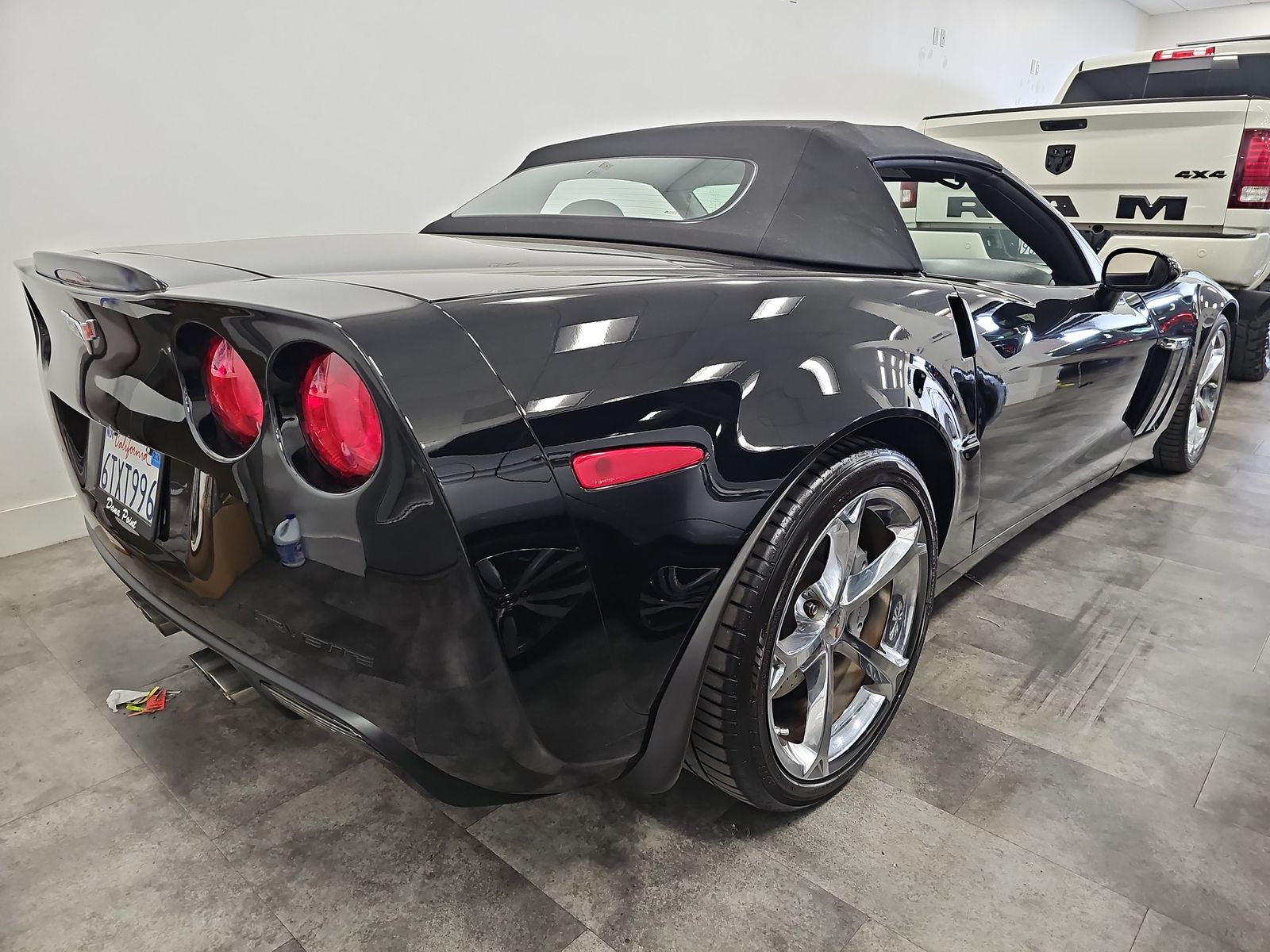 2011 Chevrolet Corvette Z16 Grand Sport RWD