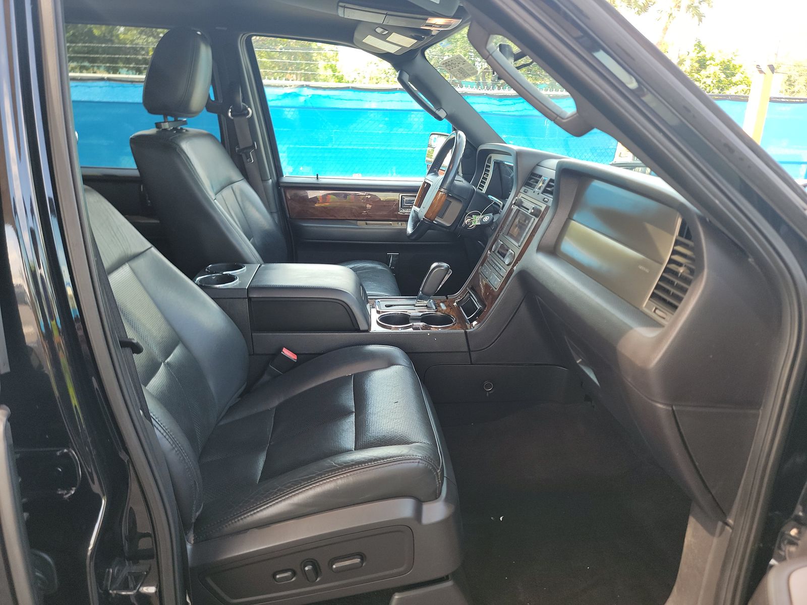 2014 Lincoln Navigator Base RWD