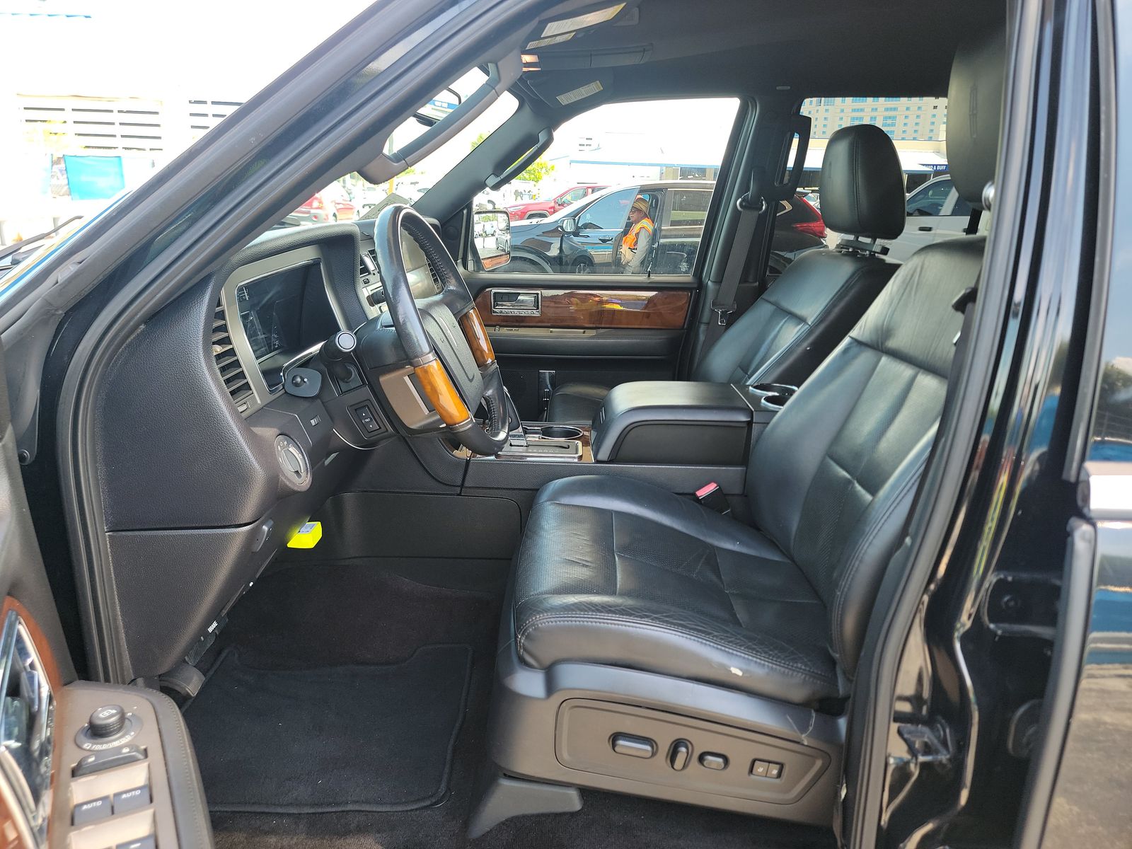 2014 Lincoln Navigator Base RWD