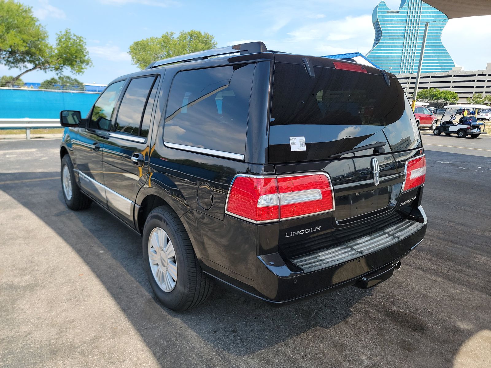 2014 Lincoln Navigator Base RWD