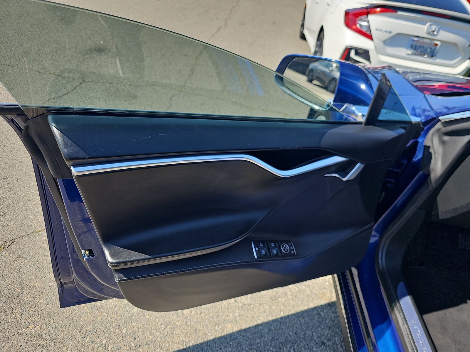 2015 Tesla Model S 70 RWD