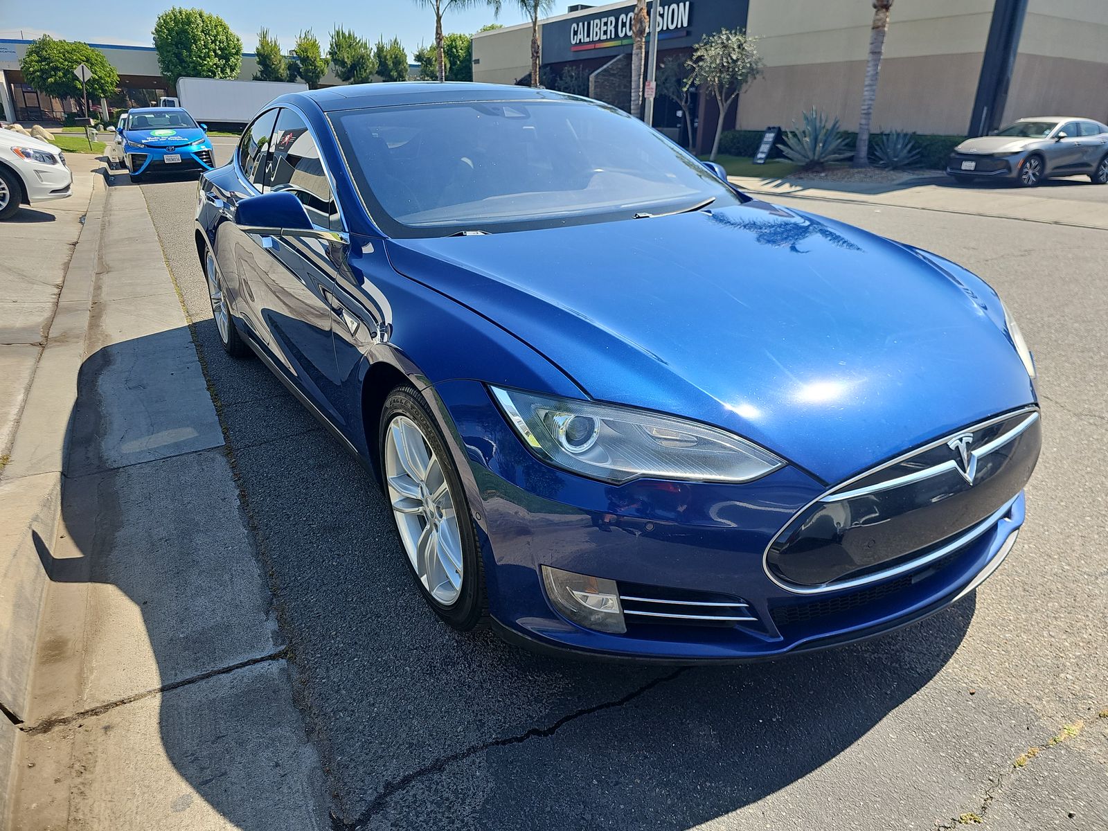 2015 Tesla Model S 70 RWD