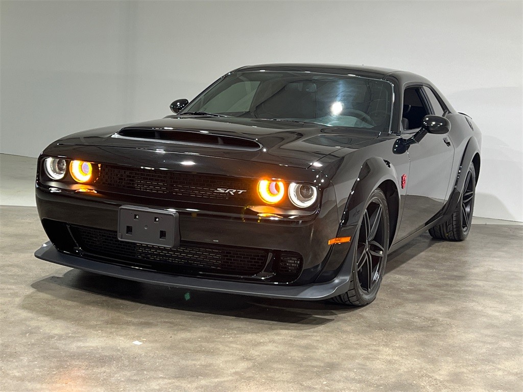 Used 2018 Dodge Challenger 6.2 2c3cdzh9xjh101802 from Salvage