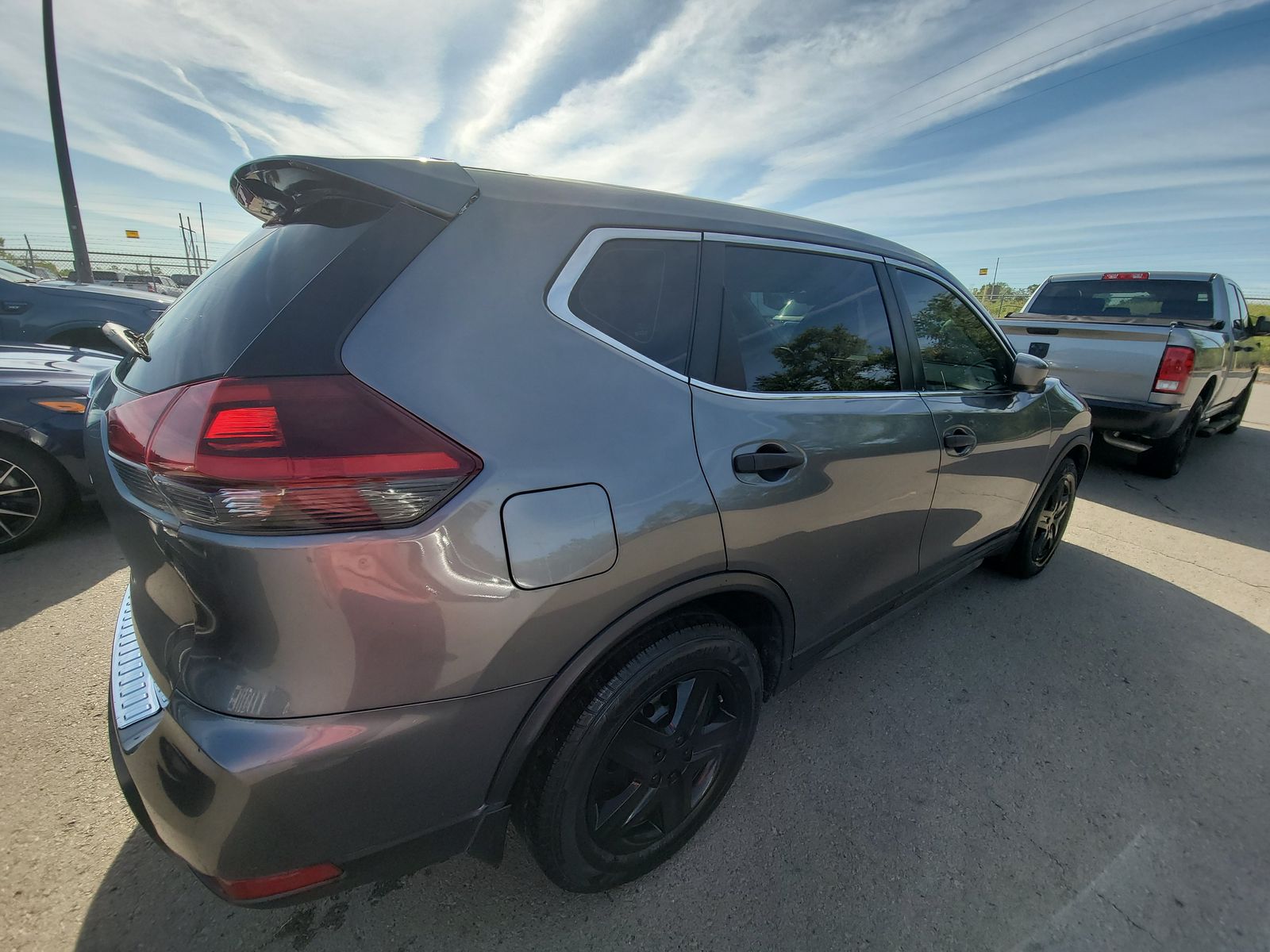 2018 Nissan Rogue S FWD