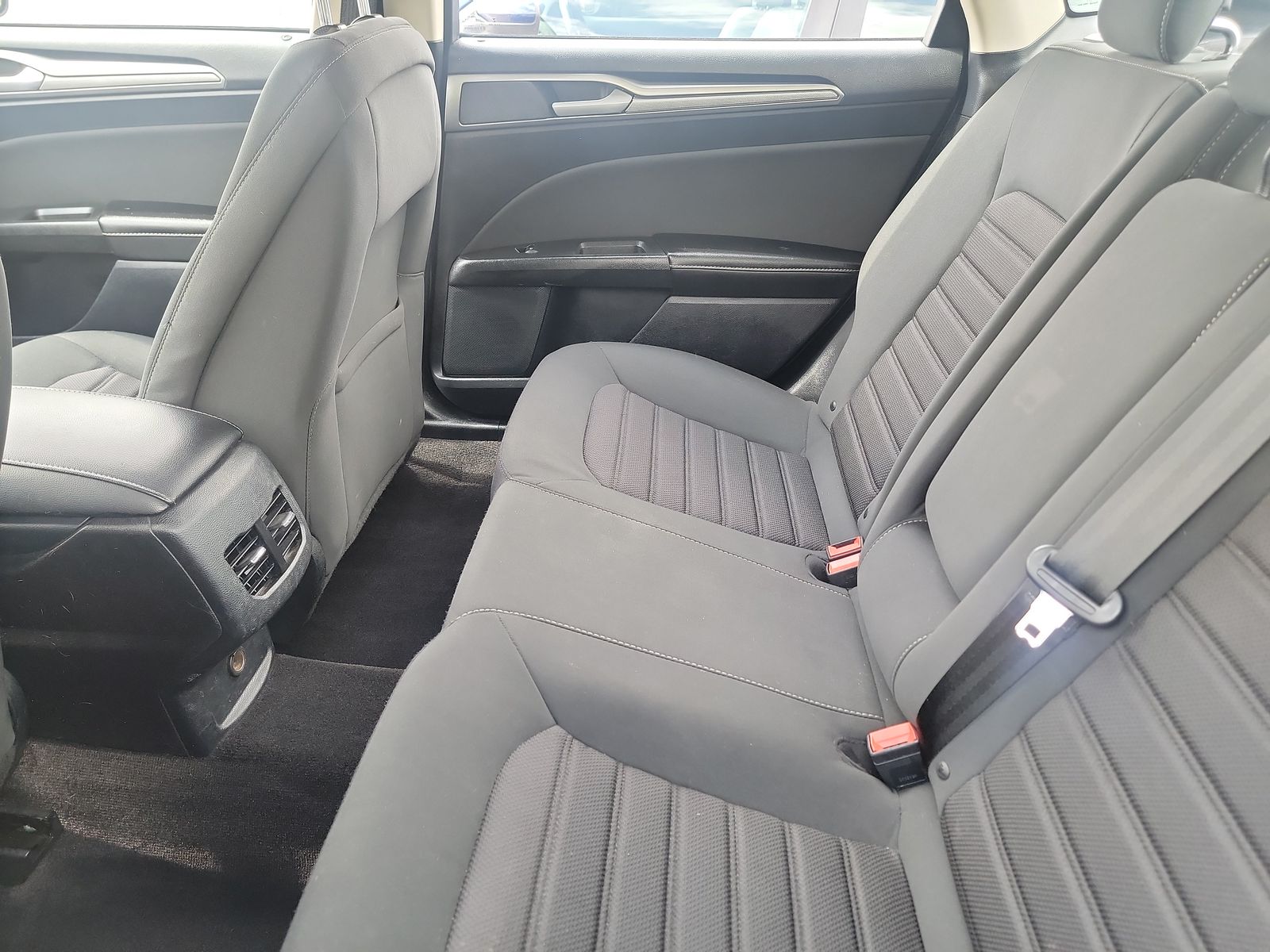 2020 Ford Fusion SE FWD