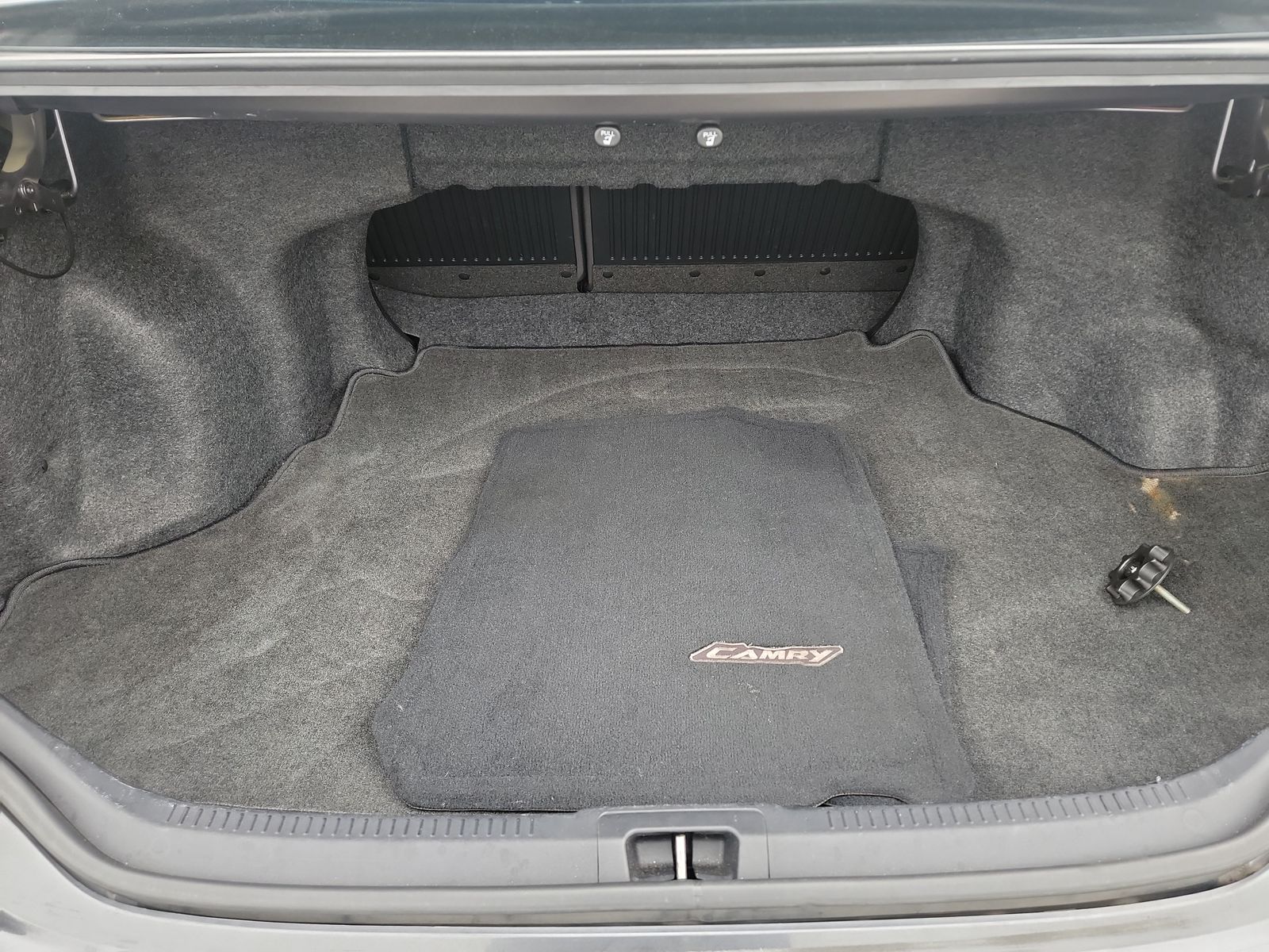 2012 Toyota Camry SE FWD