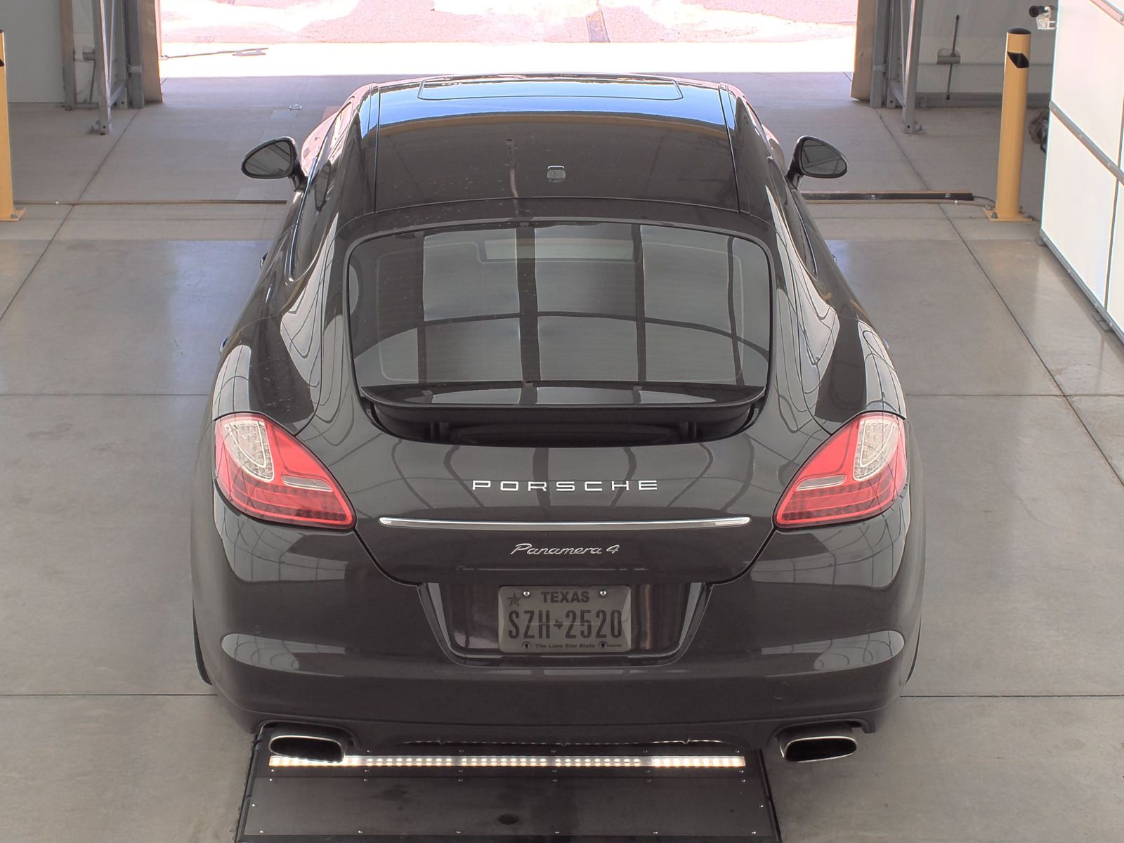 2011 Porsche Panamera 4 AWD