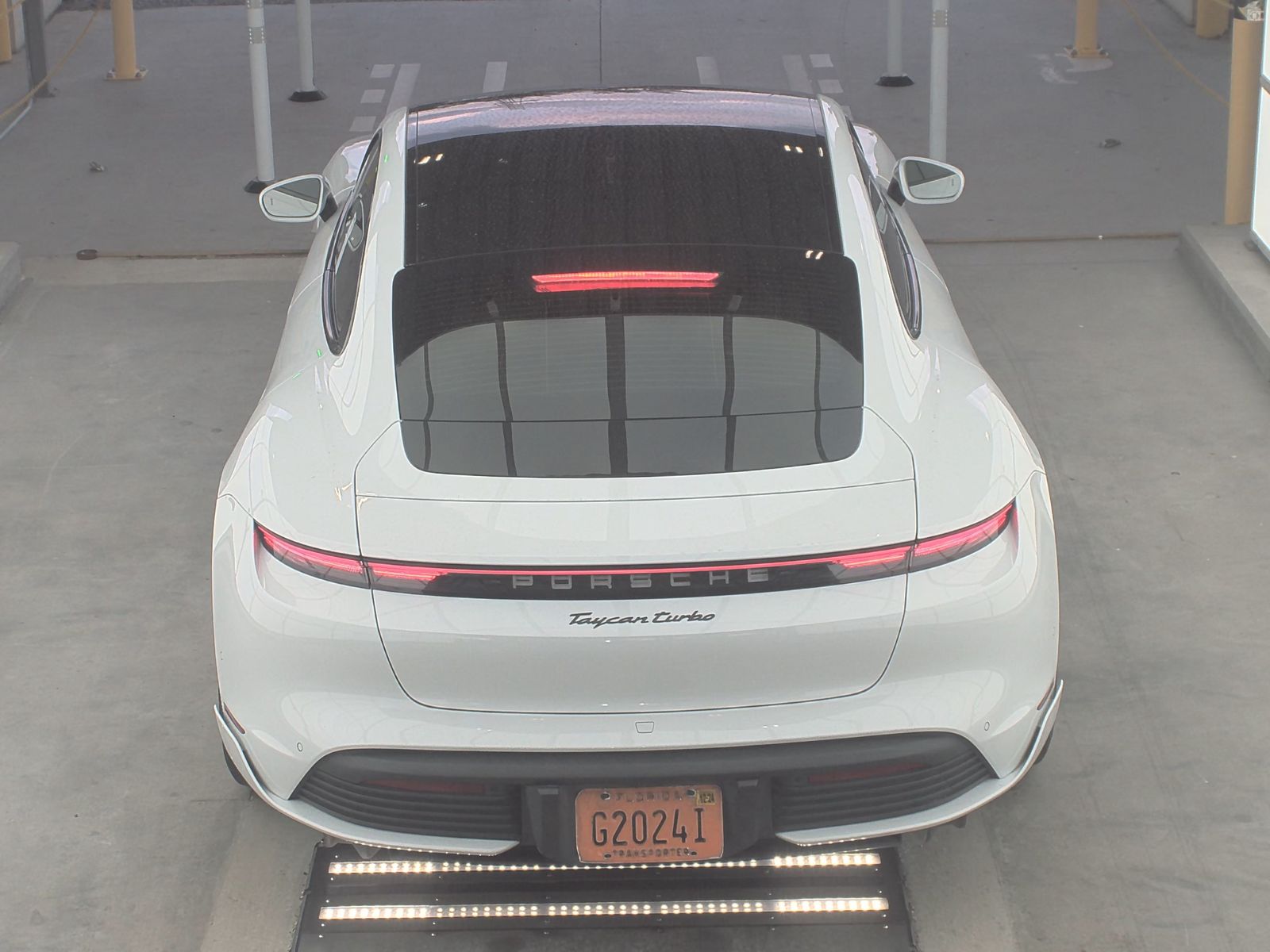 2020 Porsche Taycan Turbo AWD