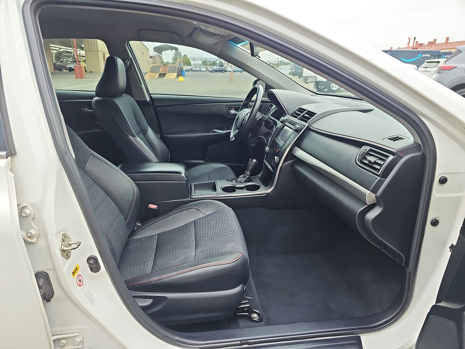 2015 Toyota Camry SE FWD