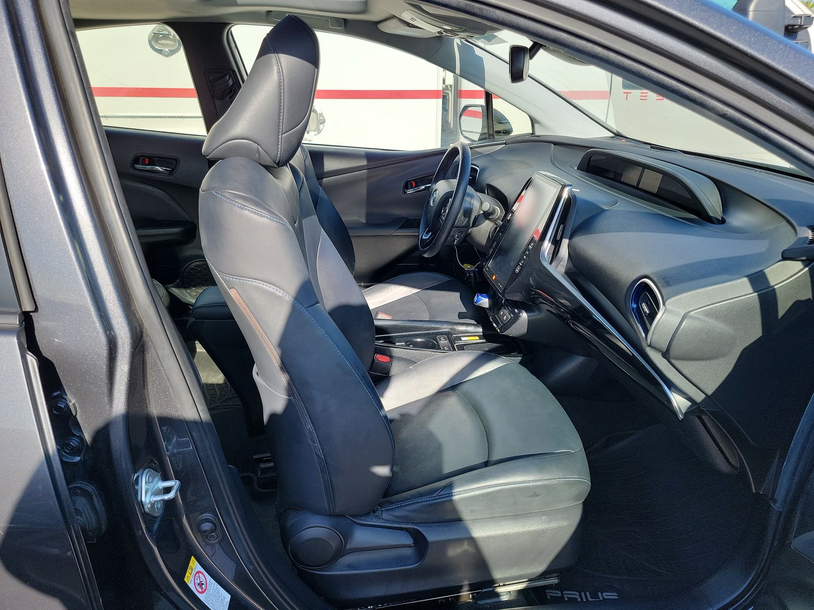 2019 Toyota Prius Limited FWD