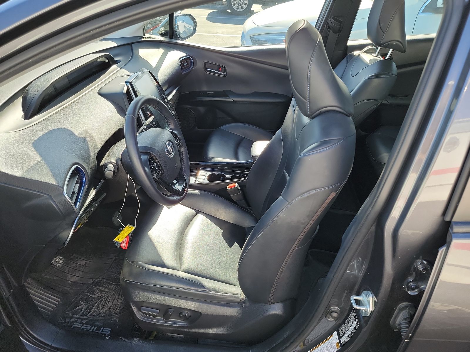 2019 Toyota Prius Limited FWD