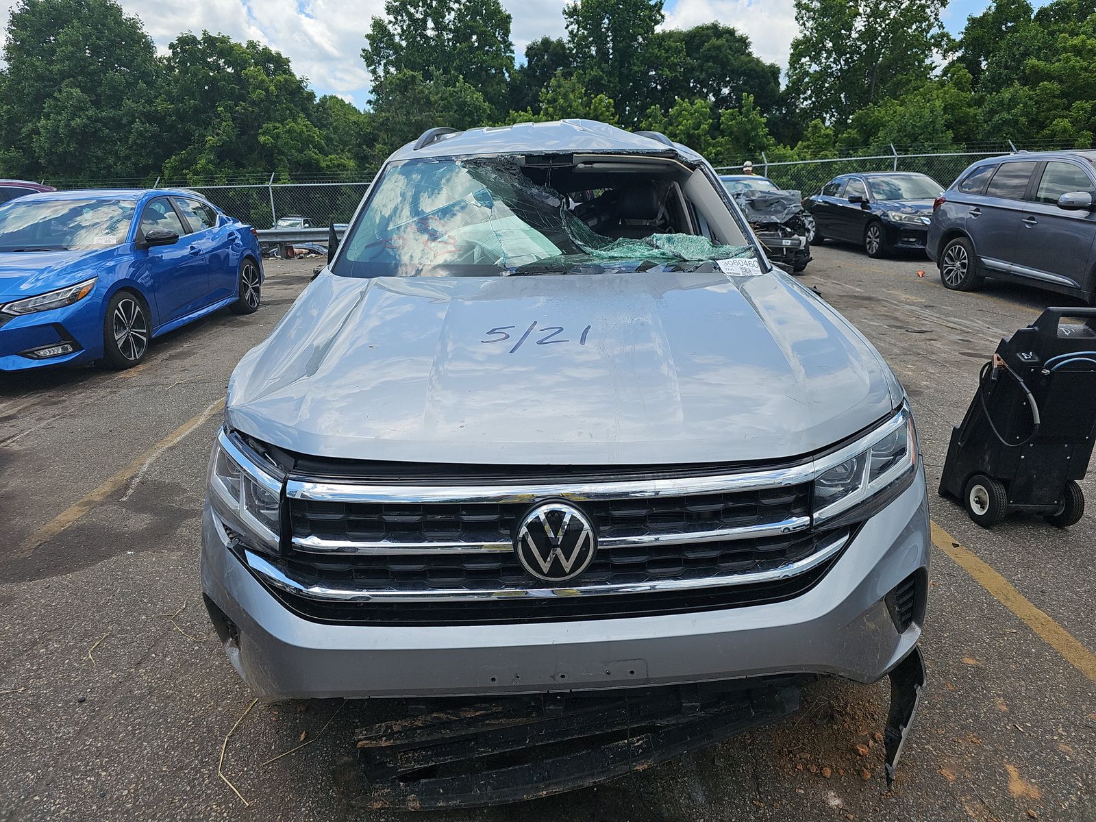 1V2HR2CAXNC548231 | 2022 VOLKSWAGEN ATLAS | История продажи