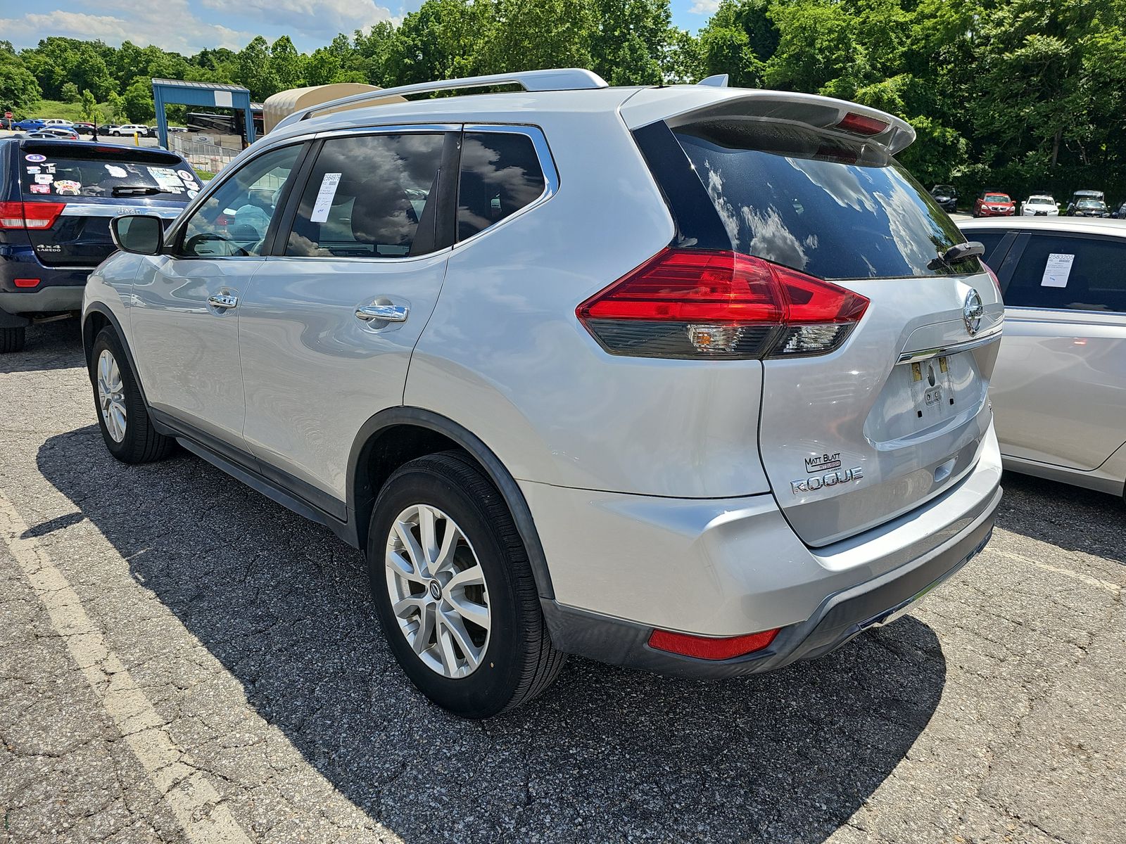 2017 Nissan Rogue SV FWD