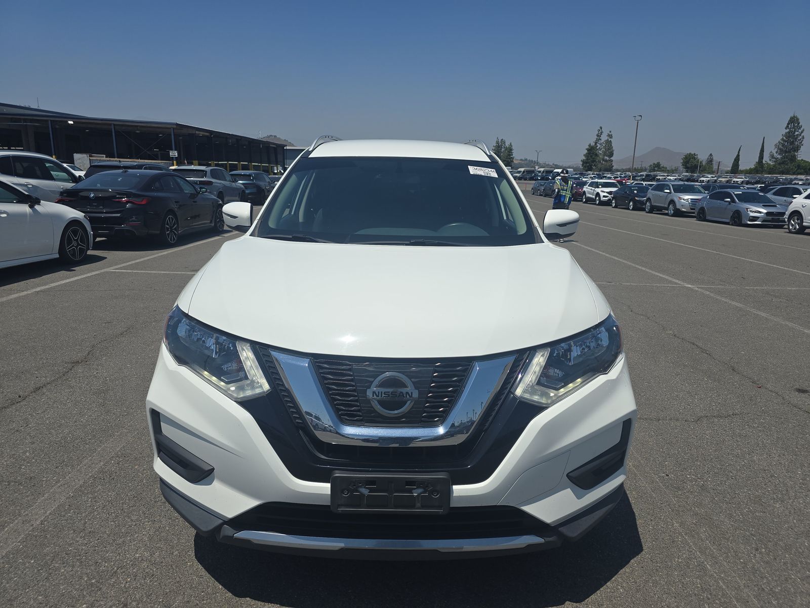 2017 Nissan Rogue SV FWD