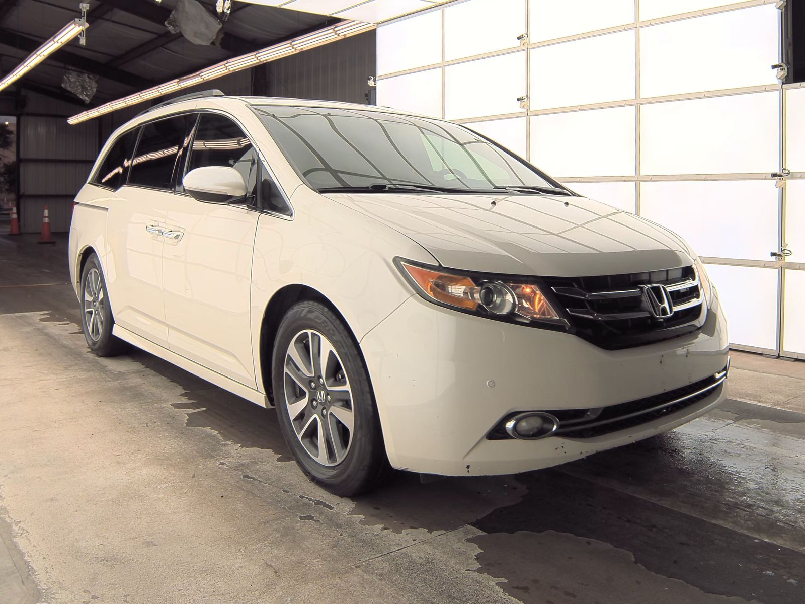 2017 Honda Odyssey Touring Elite FWD