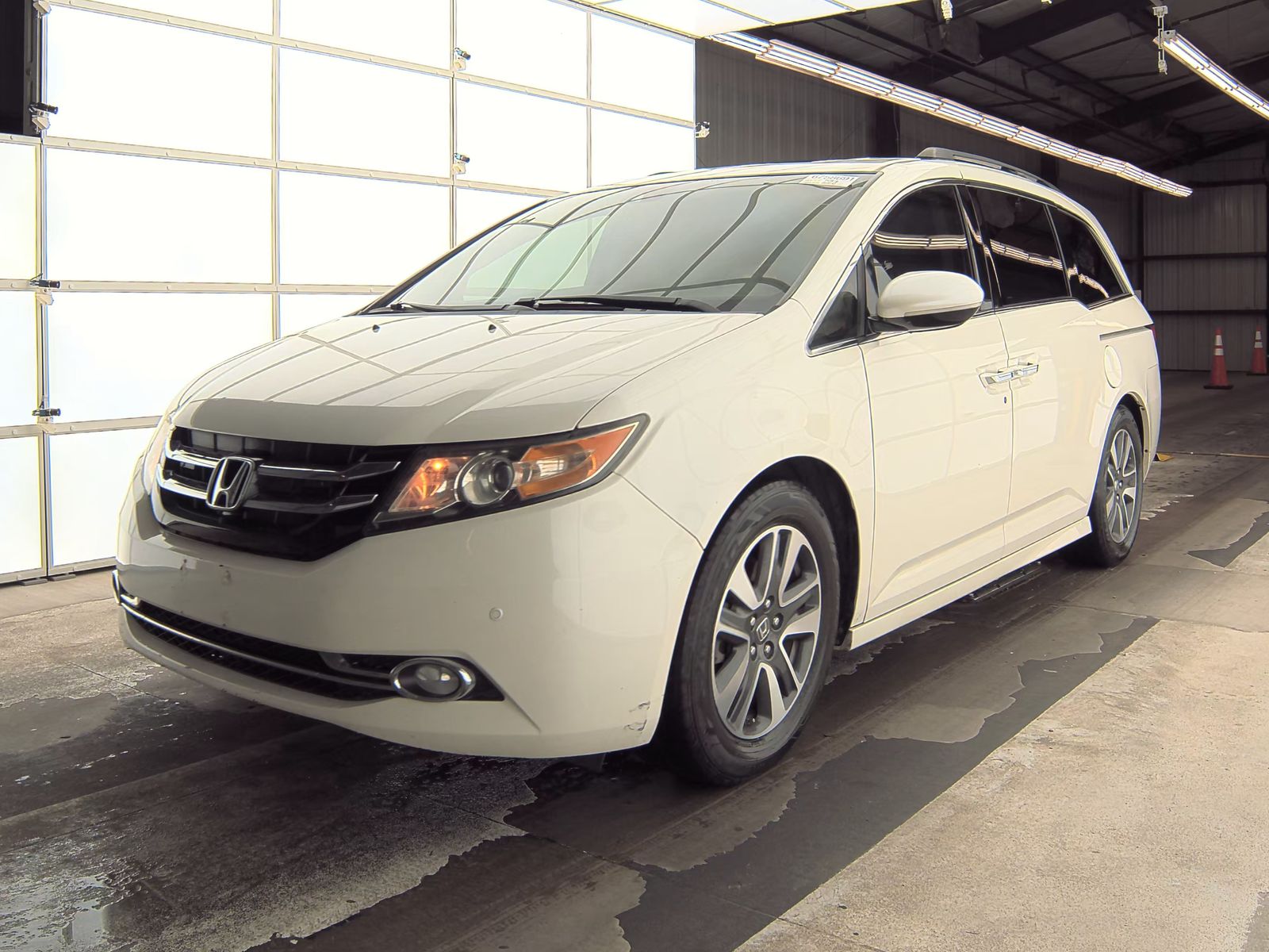 2017 Honda Odyssey Touring Elite FWD