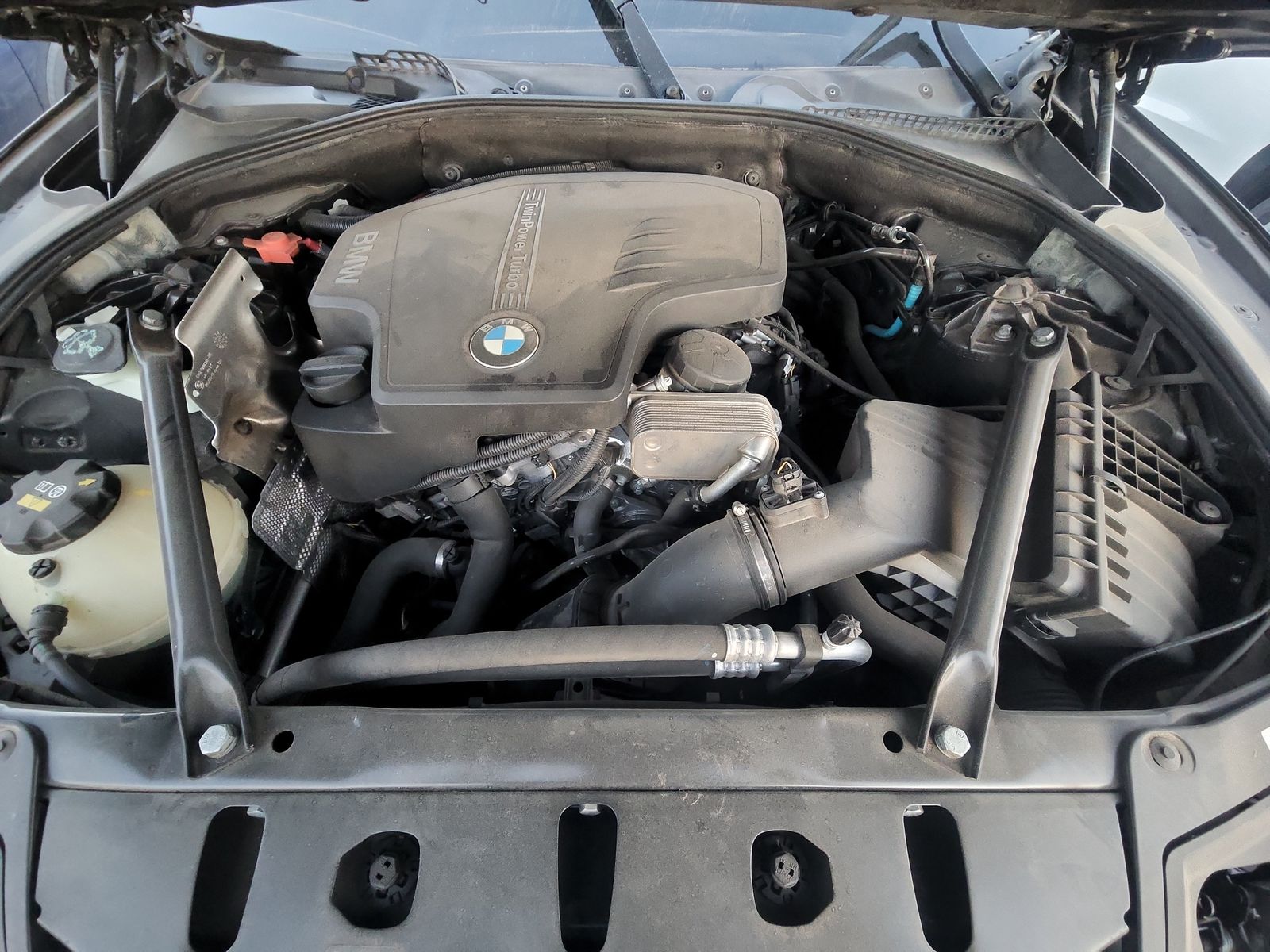 2016 BMW 5 Series 528i RWD