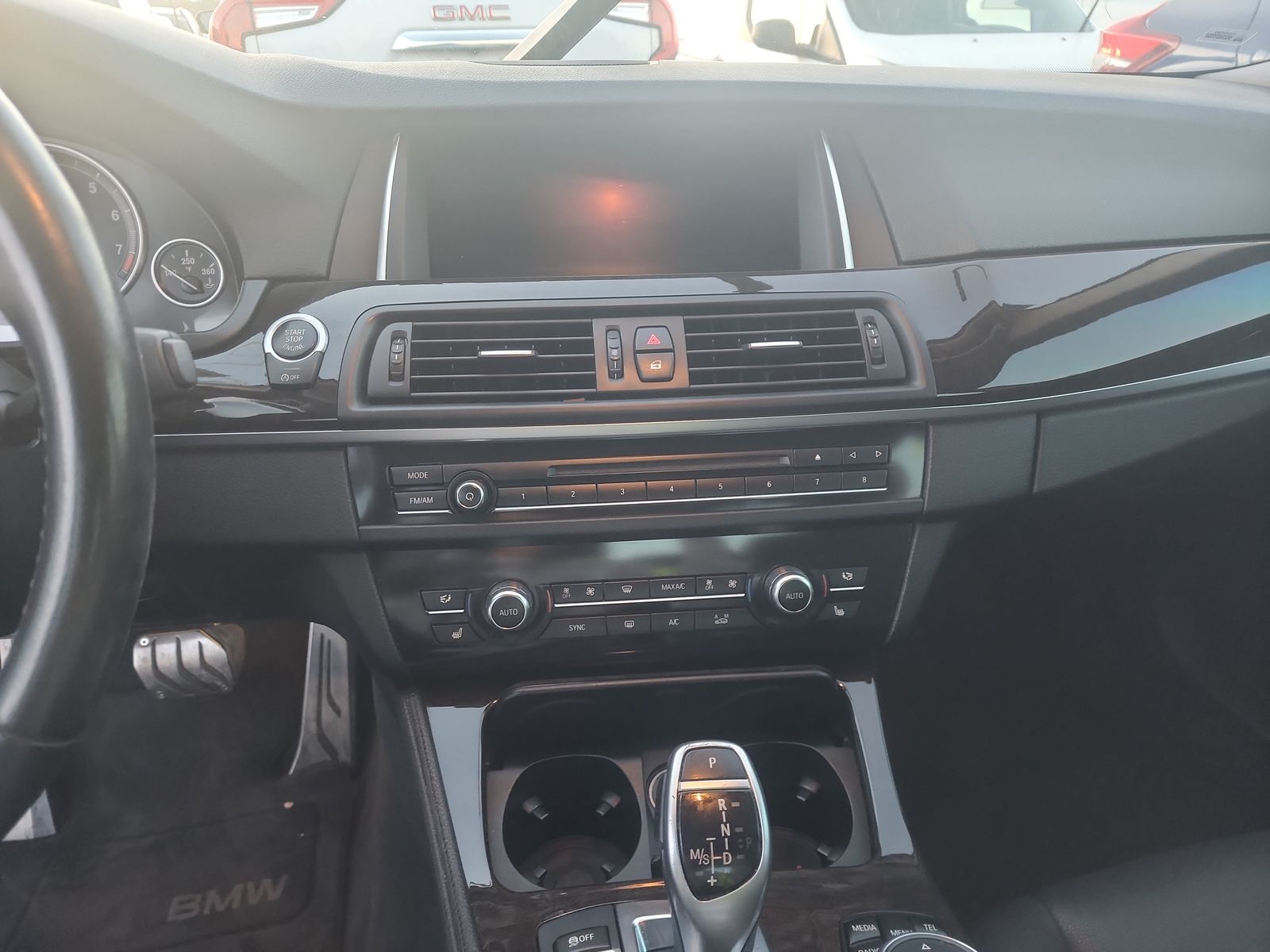 2016 BMW 5 Series 528i RWD