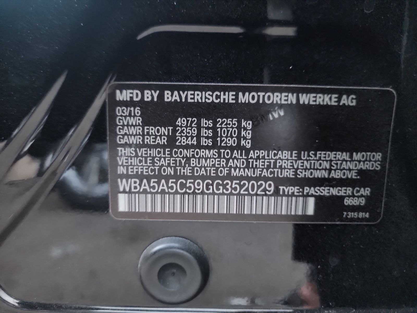 2016 BMW 5 Series 528i RWD