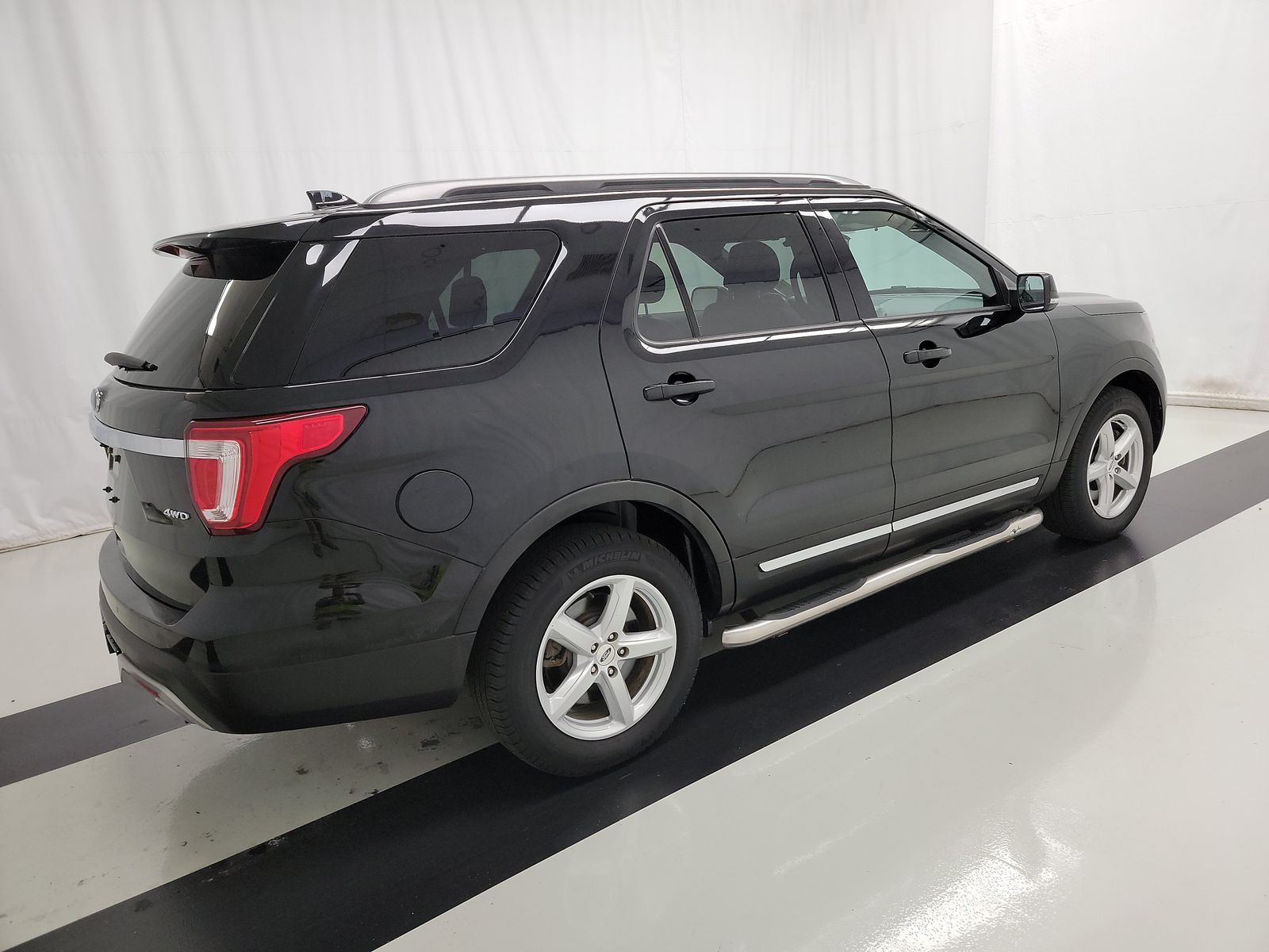 2017 Ford Explorer XLT AWD