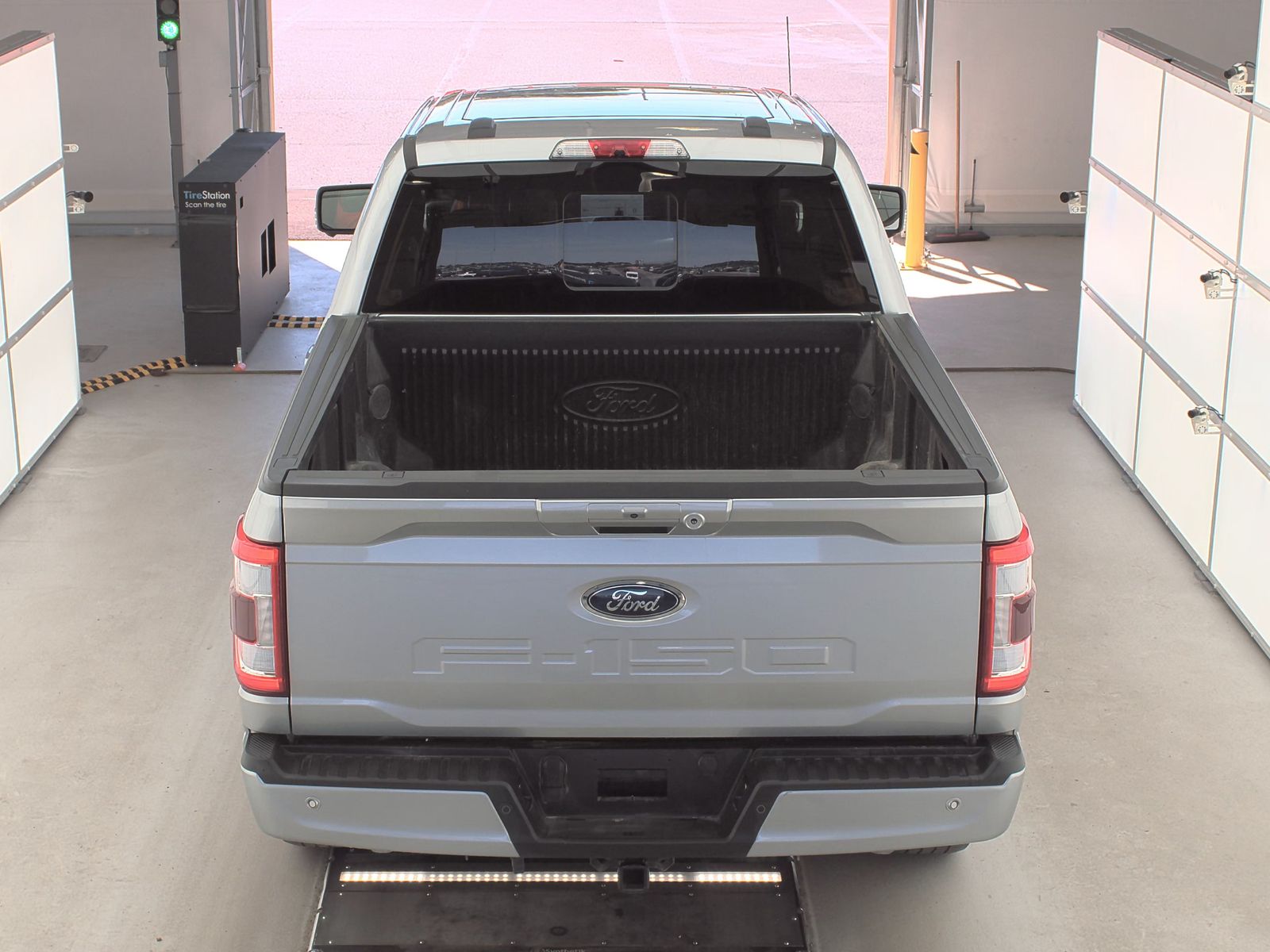 2022 Ford F-150 LARIAT AWD