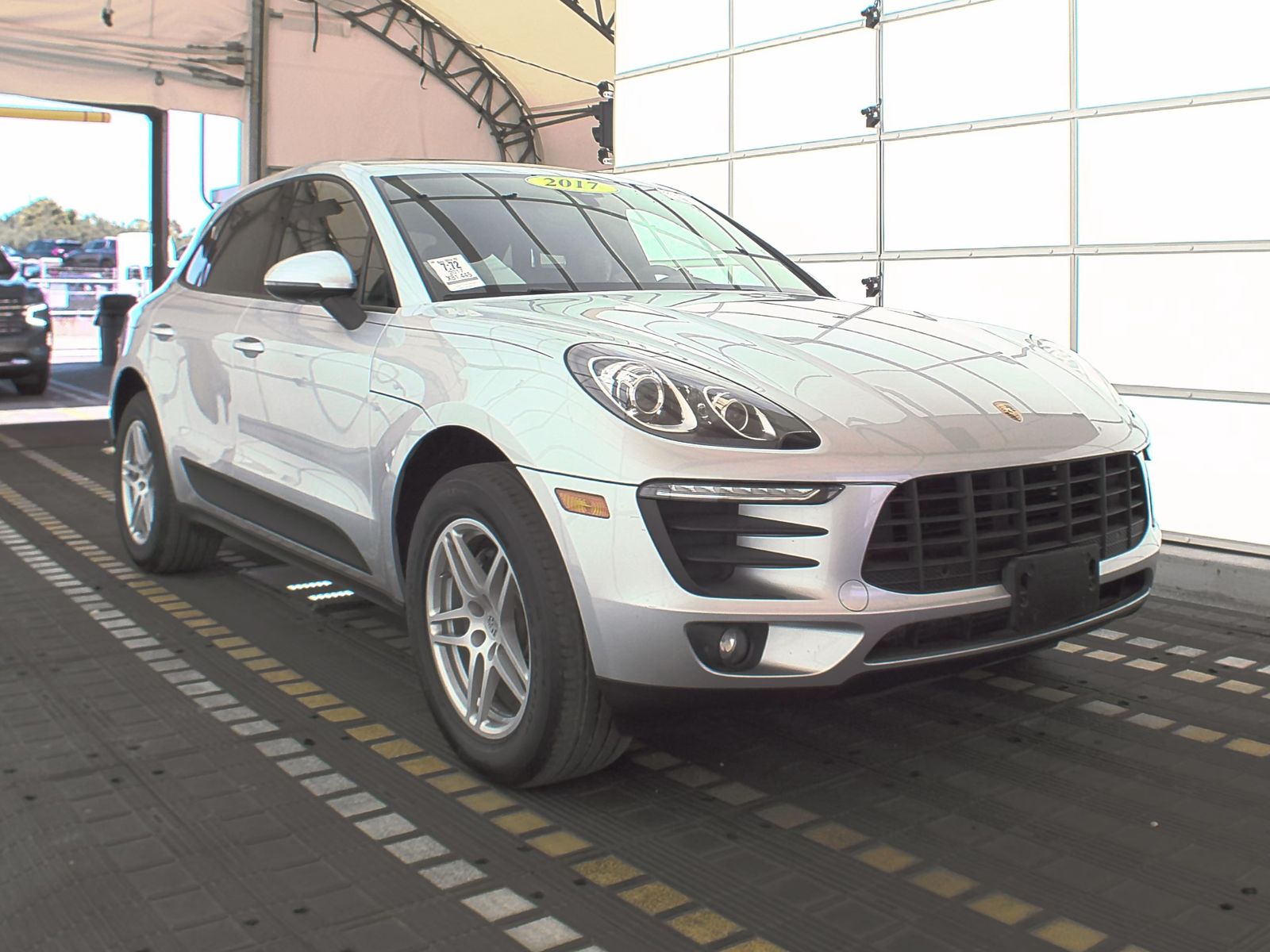 2017 Porsche Macan Base AWD