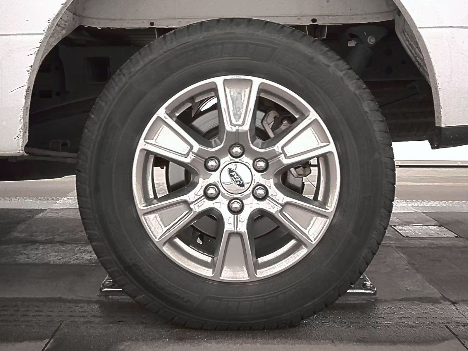 2017 Ford F-150 XLT RWD