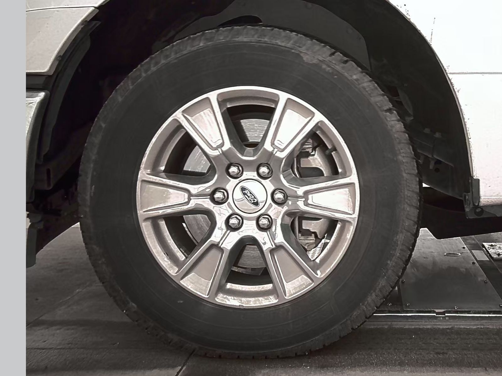 2017 Ford F-150 XLT RWD
