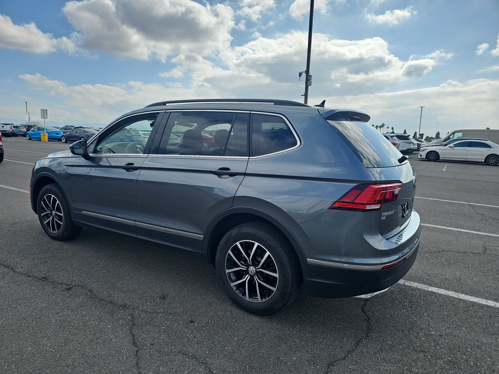 2021 Volkswagen Tiguan 2.0T SE AWD