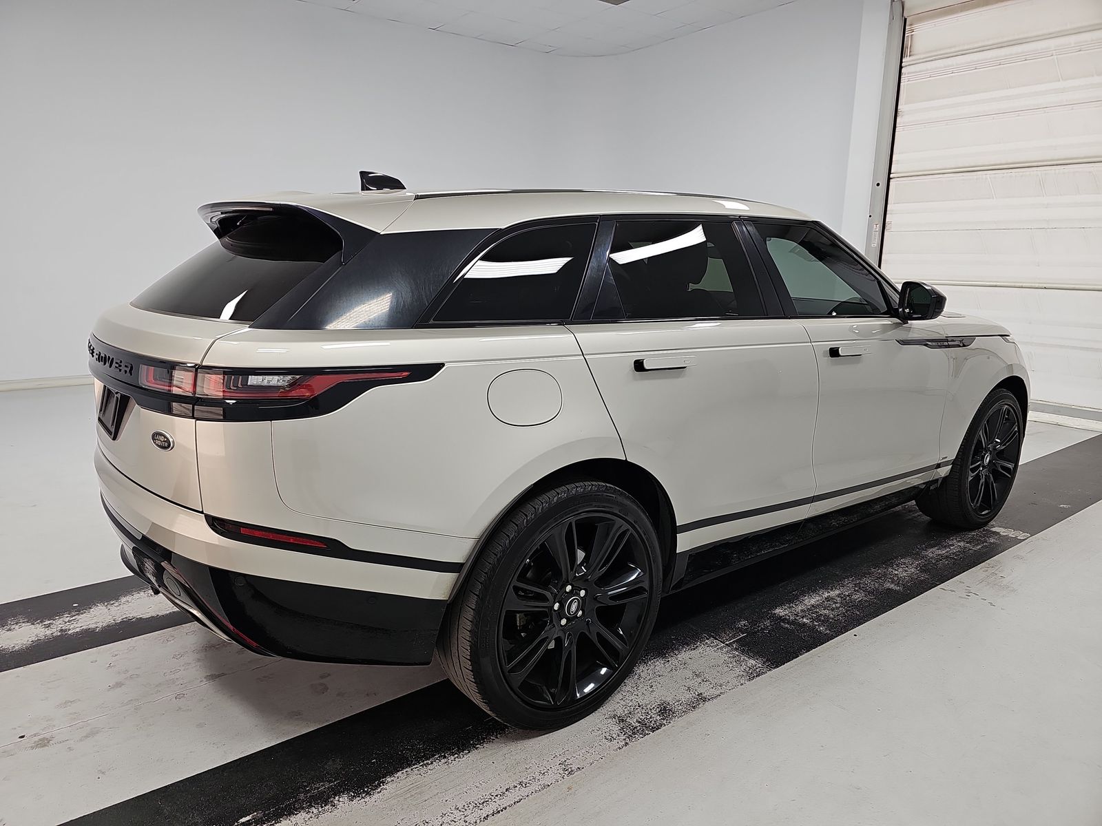 2018 Land Rover Range Rover Velar R-Dynamic SE AWD