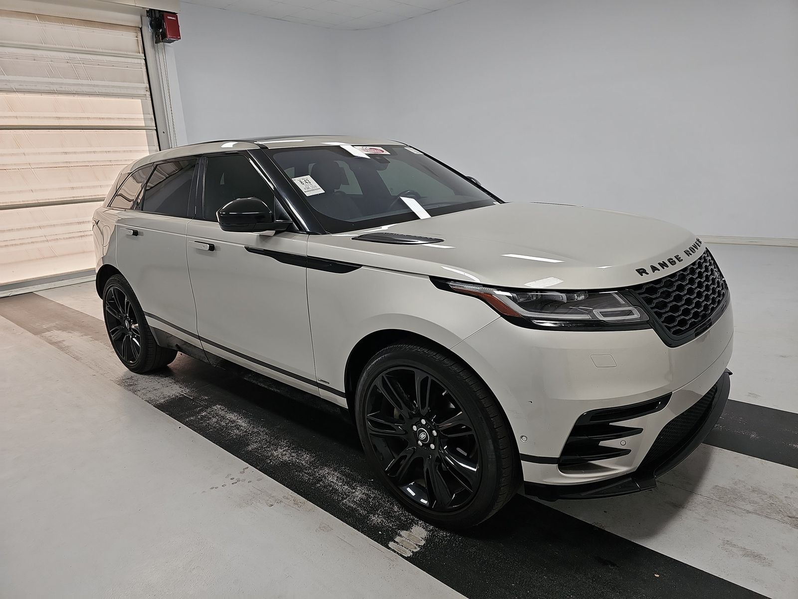 2018 Land Rover Range Rover Velar R-Dynamic SE AWD