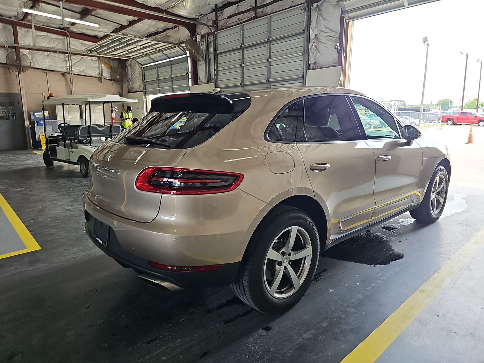 2018 Porsche Macan Base AWD
