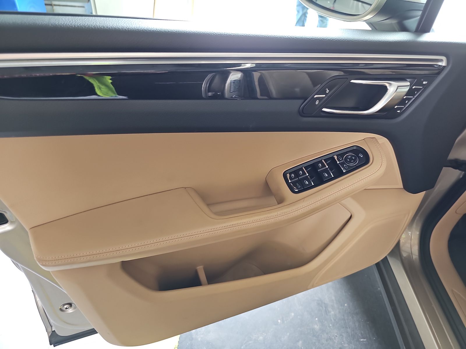 2018 Porsche Macan Base AWD