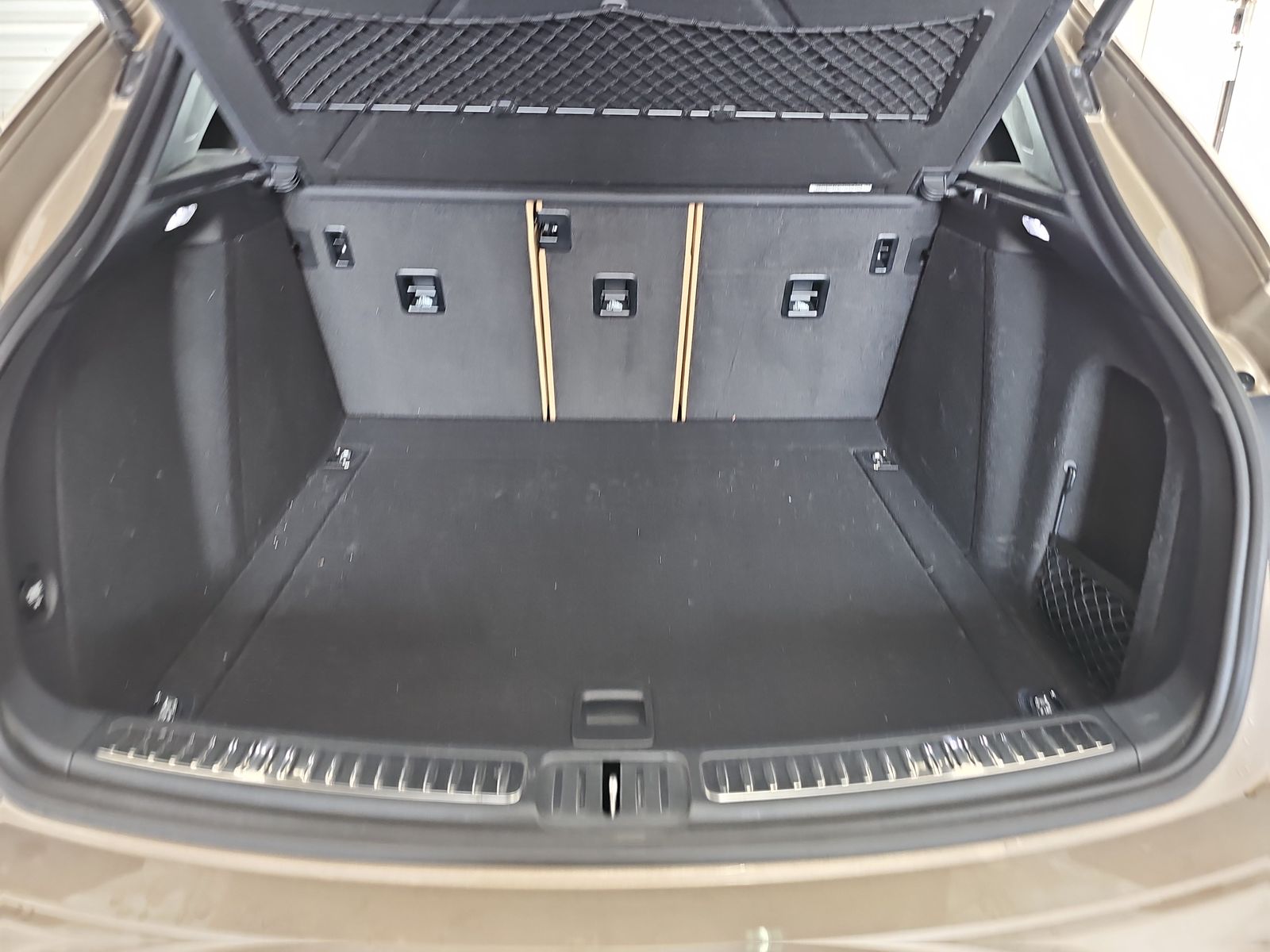 2018 Porsche Macan Base AWD