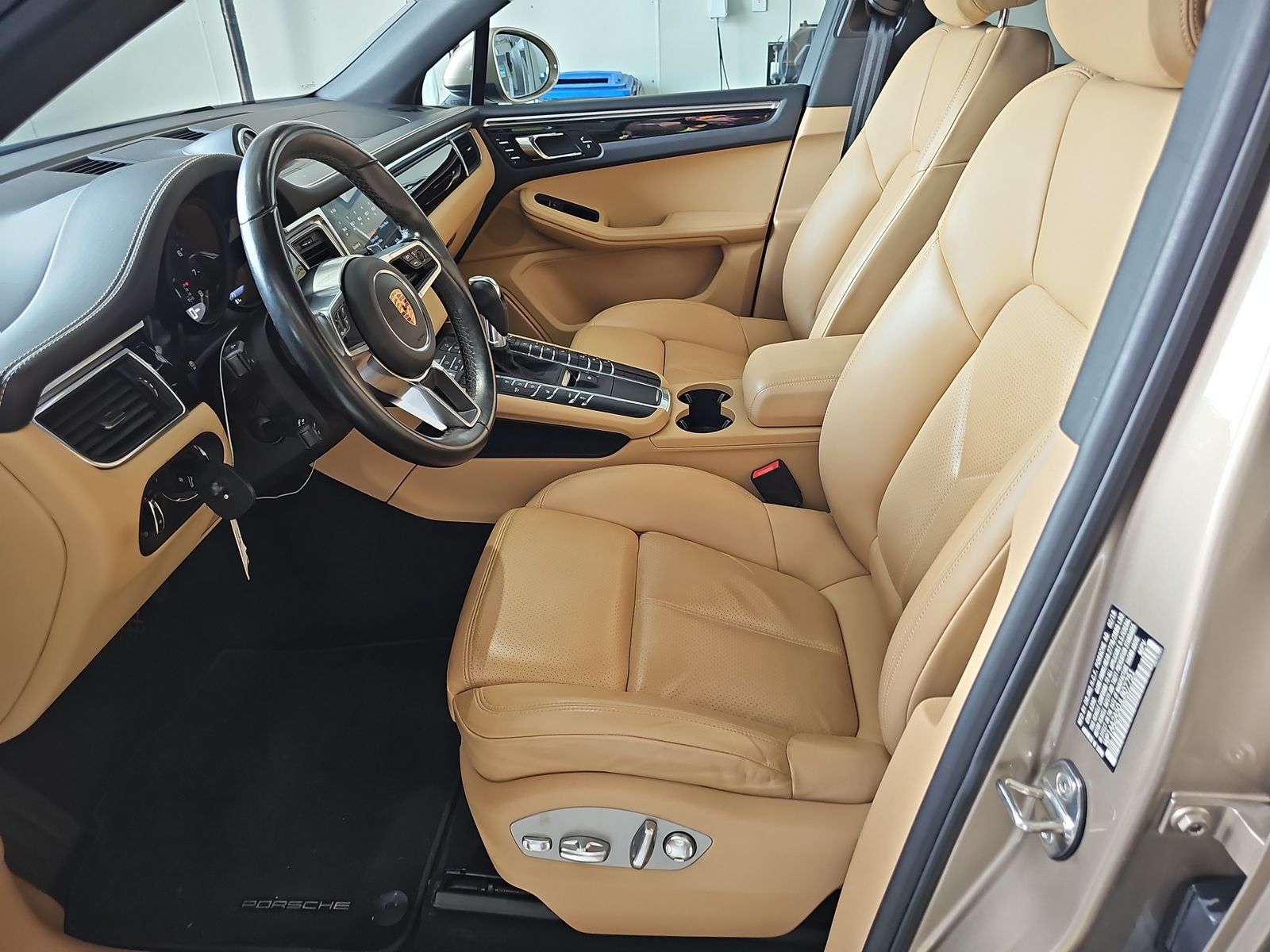 2018 Porsche Macan Base AWD