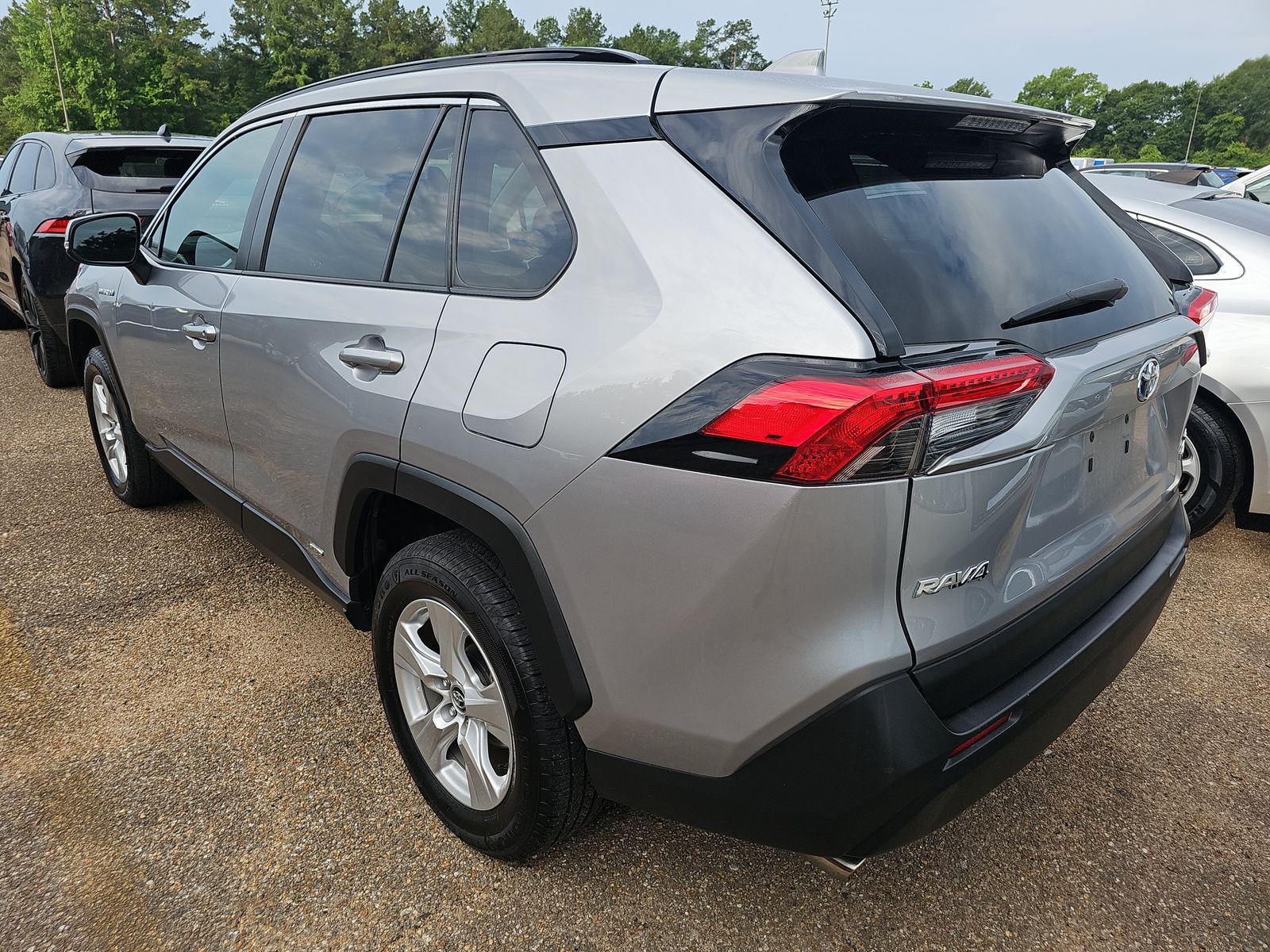 2021 Toyota RAV4 Hybrid XLE AWD