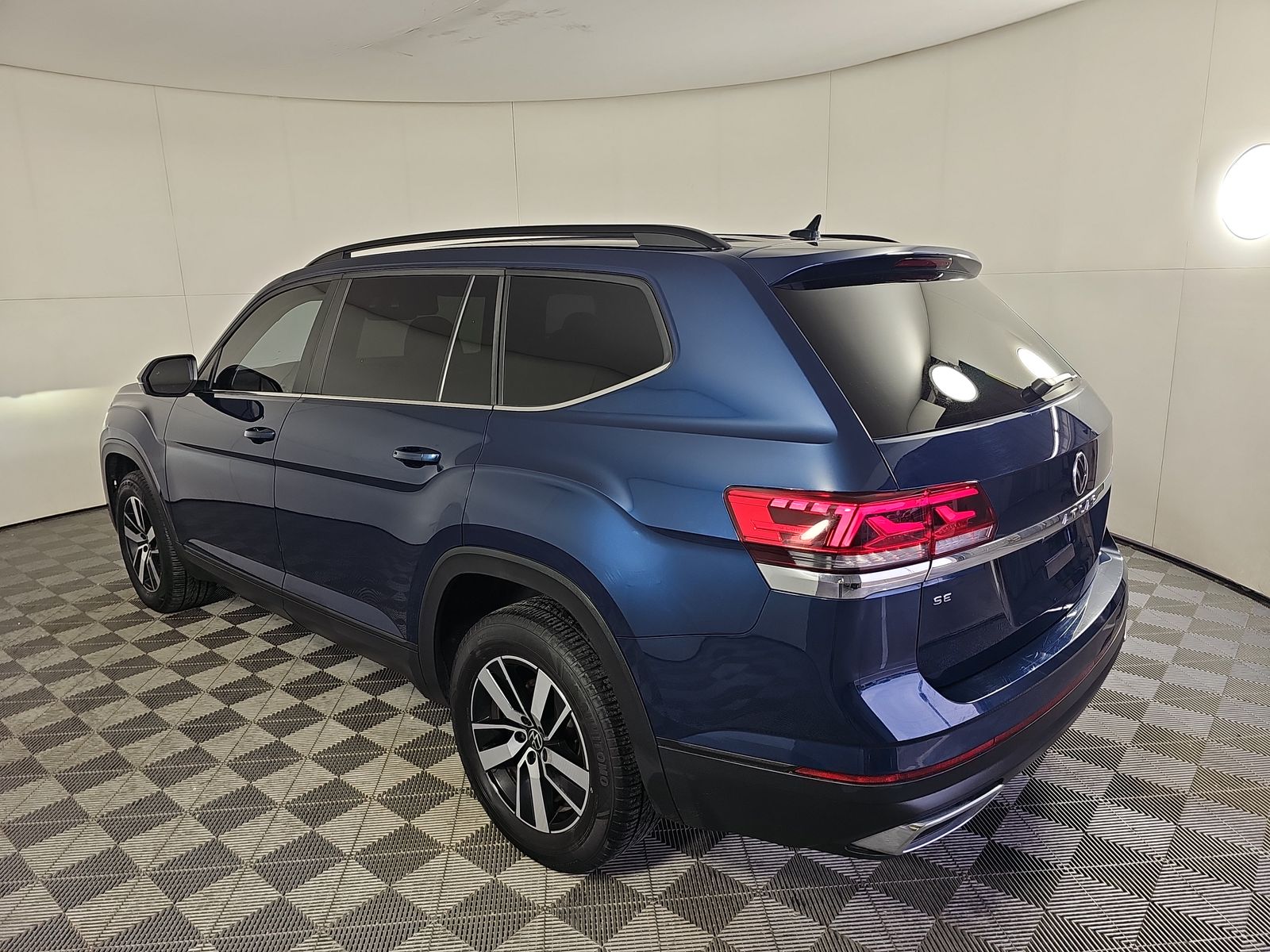 2023 Volkswagen Atlas 2.0T SE FWD