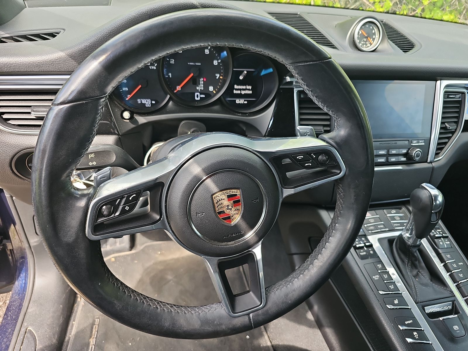 2017 Porsche Macan Base AWD