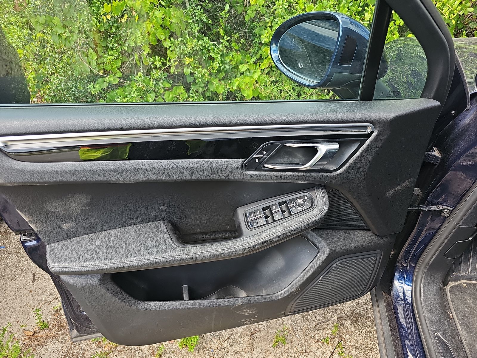 2017 Porsche Macan Base AWD