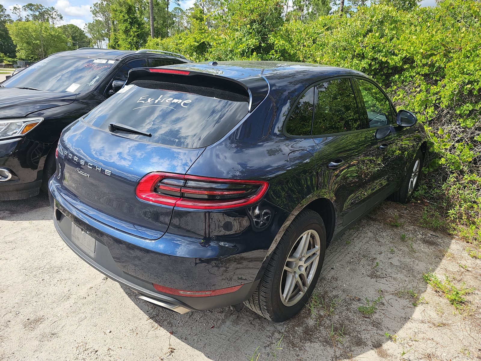2017 Porsche Macan Base AWD