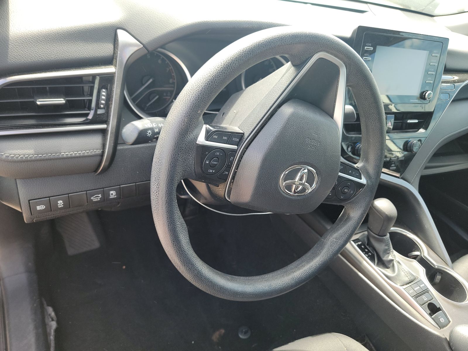 2022 Toyota Camry LE AWD