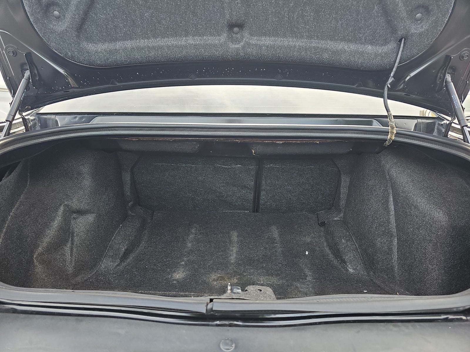 2013 Dodge Challenger SXT RWD