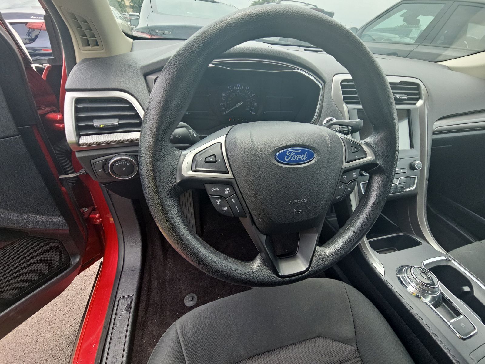 2020 Ford Fusion SE FWD