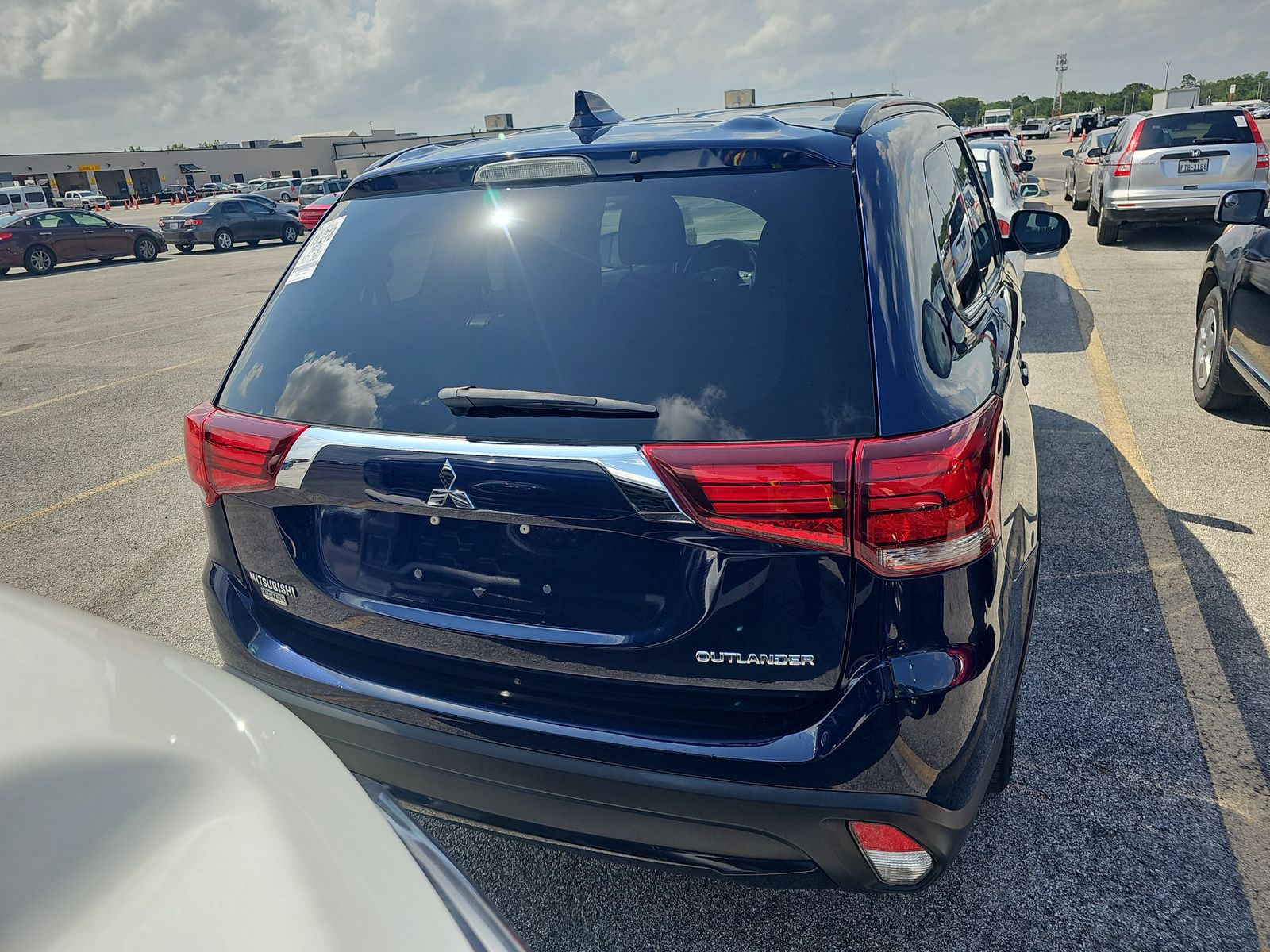 2018 Mitsubishi Outlander LE FWD