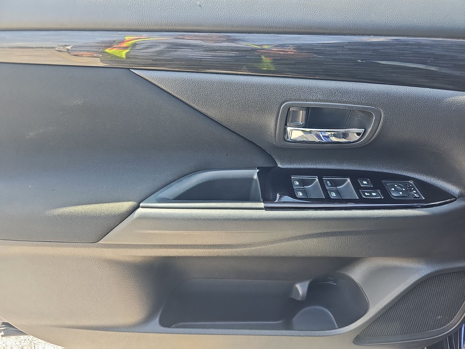 2018 Mitsubishi Outlander LE FWD