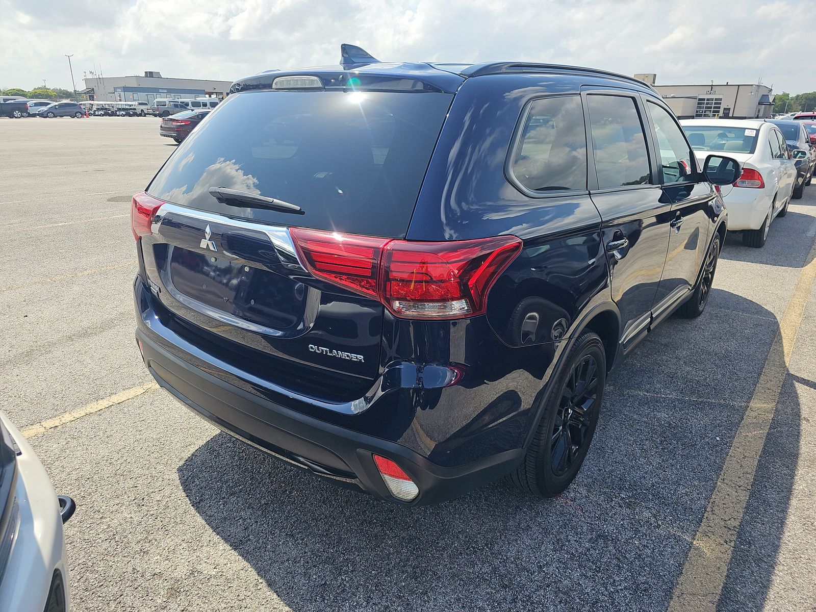 2018 Mitsubishi Outlander LE FWD