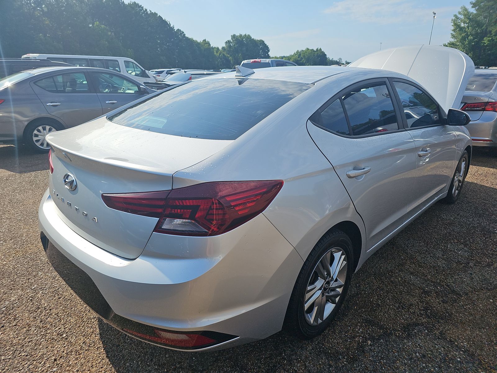 2020 Hyundai Elantra SEL FWD