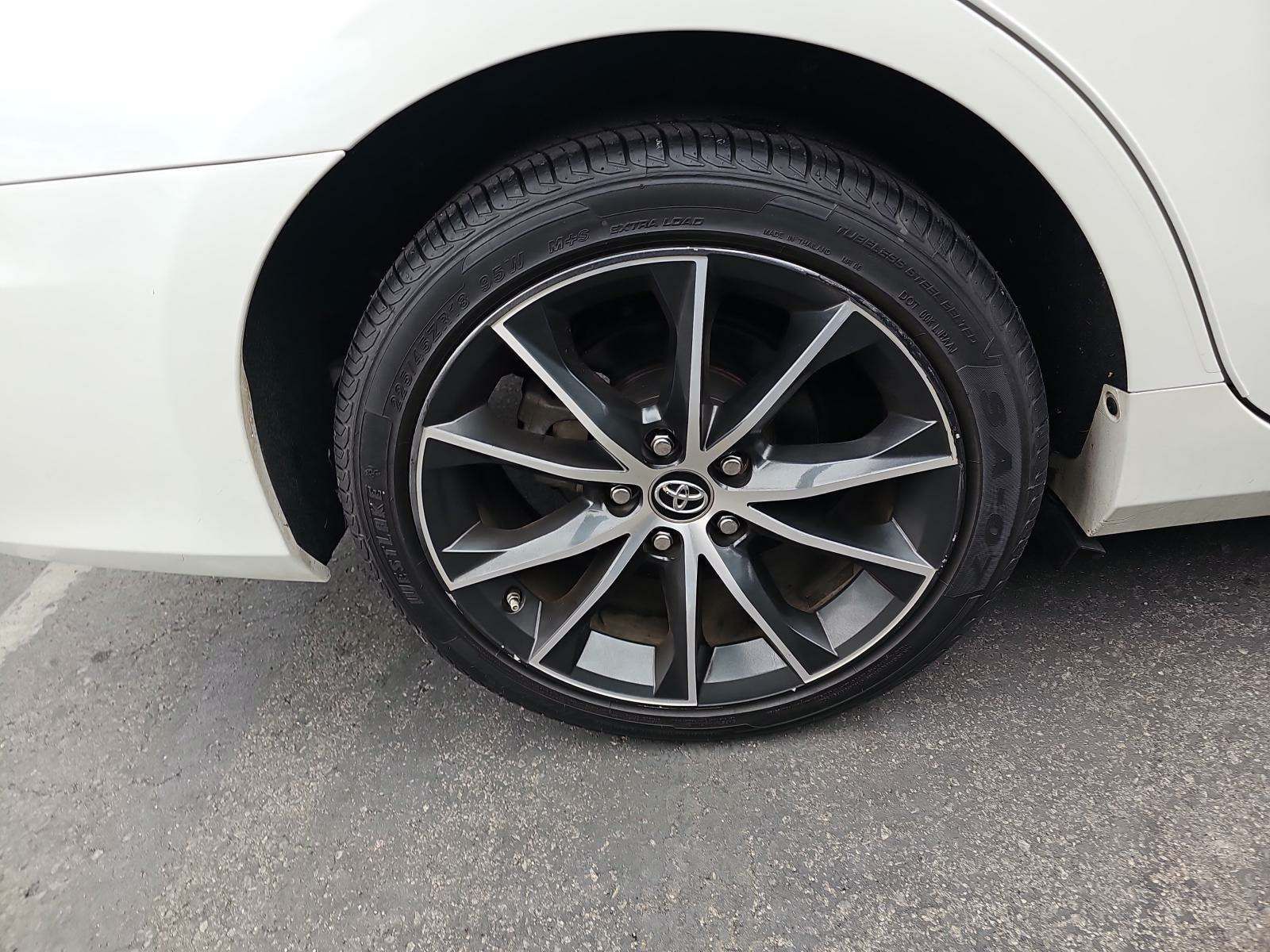 2017 Toyota Camry XSE FWD