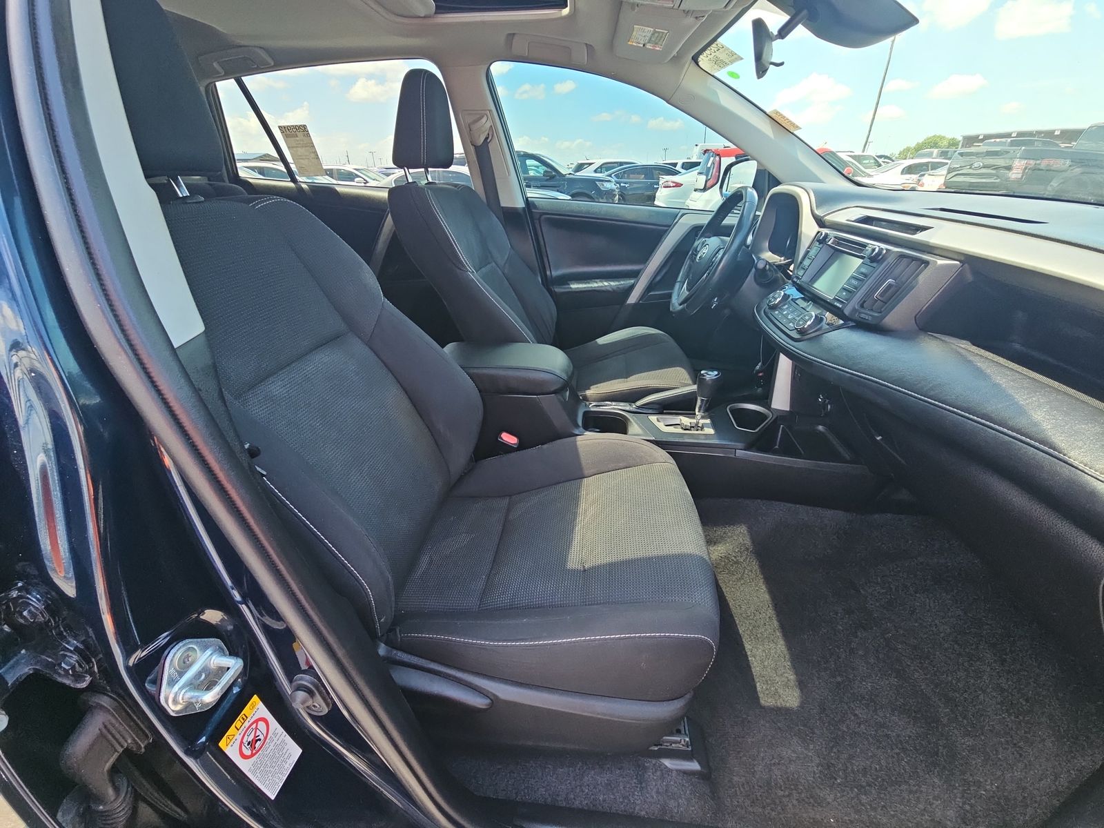 2017 Toyota RAV4 XLE FWD