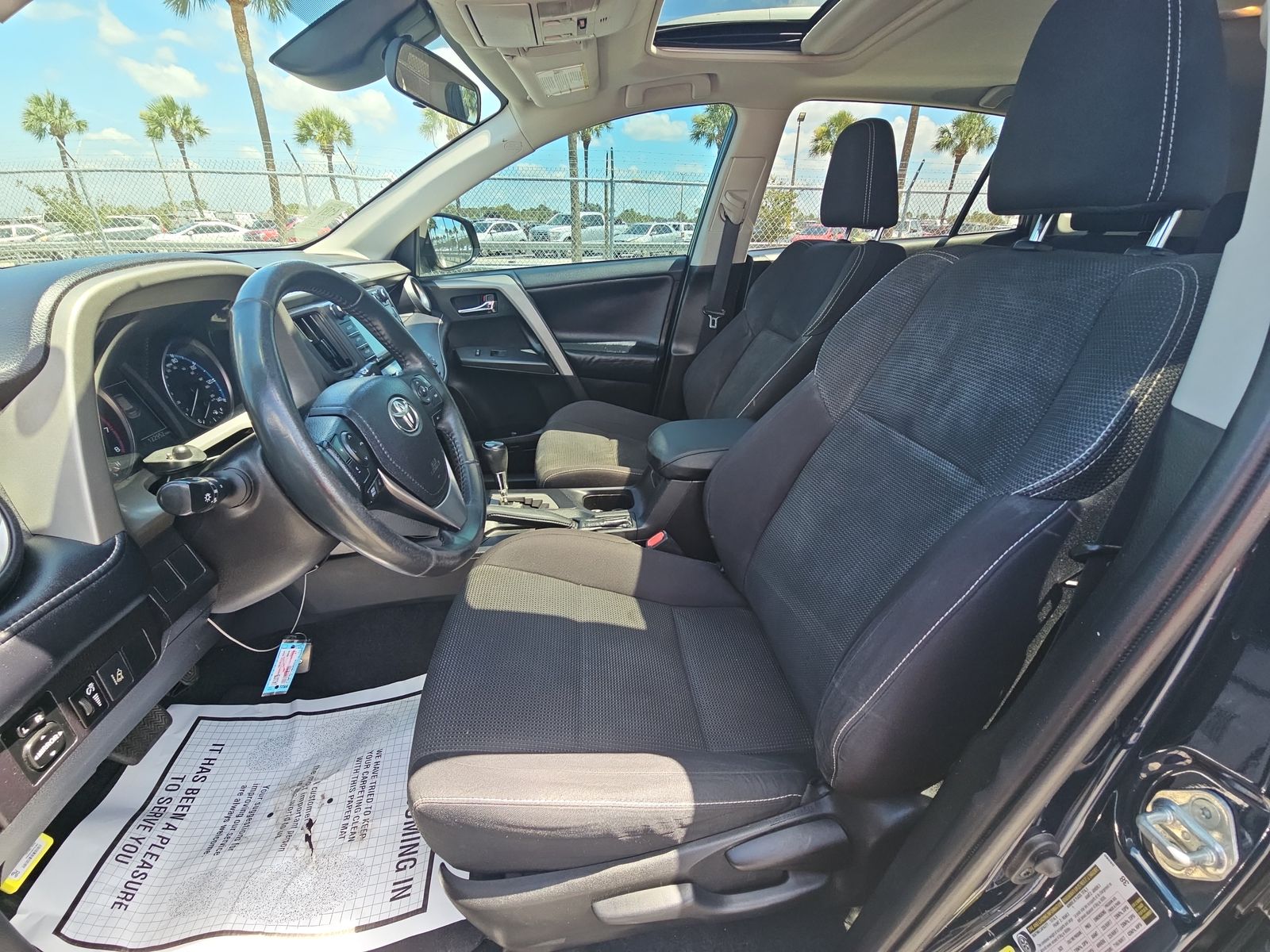 2017 Toyota RAV4 XLE FWD